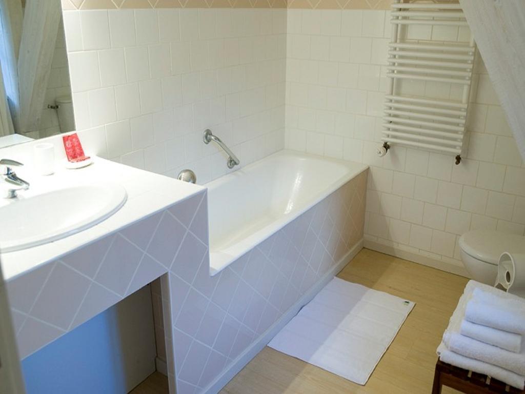 Hotel La Bougnate Blesle Zimmer foto
